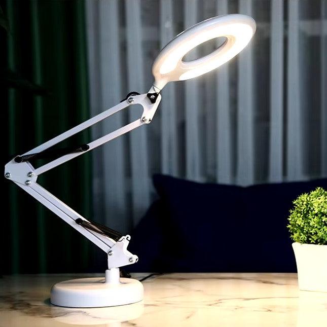 Lupa con Luz LED y Brazo Oscilante Ajustable