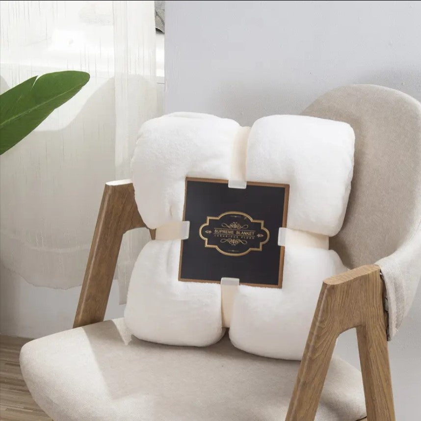 Super Soft Fleece Blanket - Ideal for Any Season
